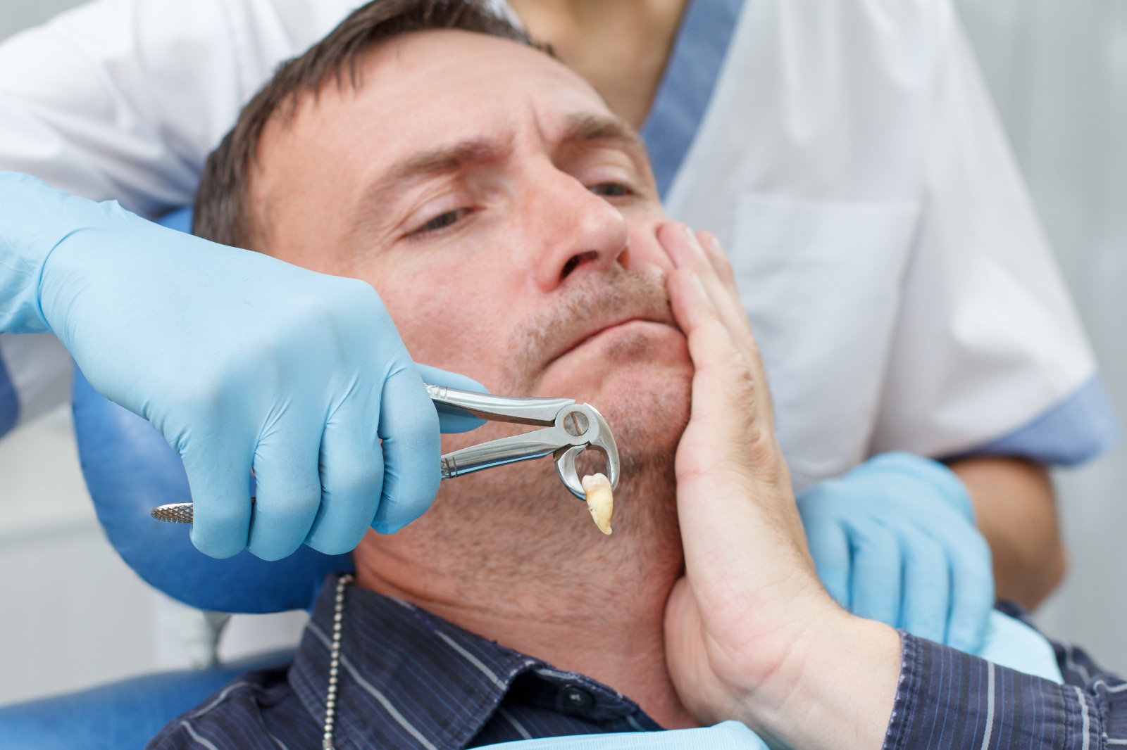 Wisdom Tooth Removal at Pinak Dental Clinic